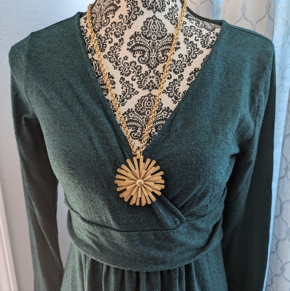 Vintage Monet ☀️ Sunburst Starburst Medallion Necklace - Picture 6 of 16